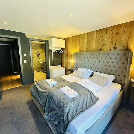 Lou Alpen Chalet *